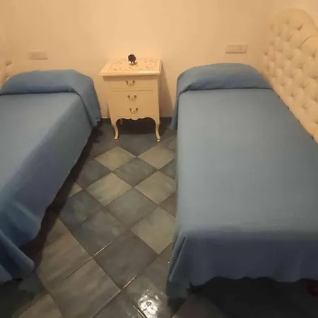 Casa Annarosa بيت للعطل